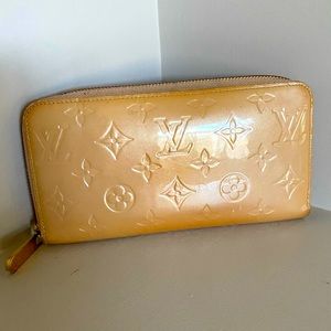 Monogram Louis Vuitton Vernis Zippy Wallet ‼️AUTHENTIC LV‼️